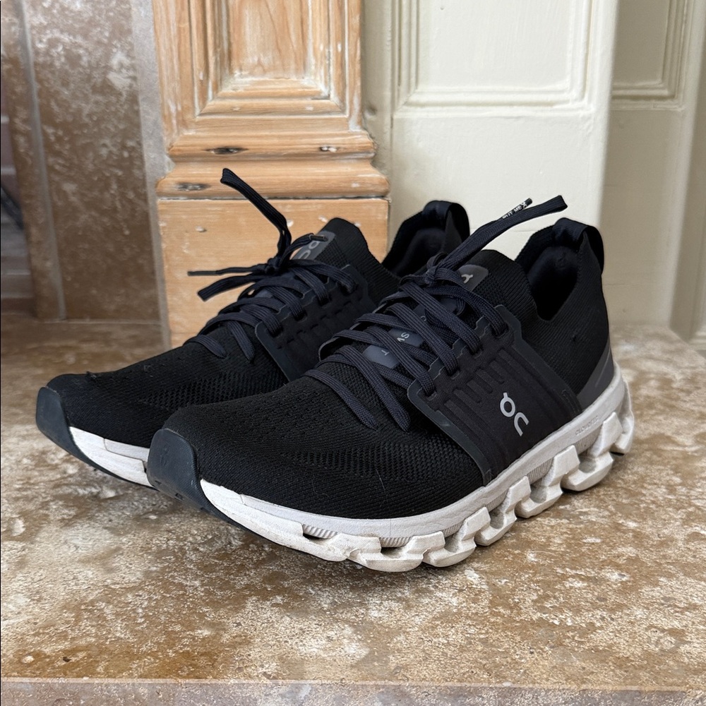 On Cloud sneakers